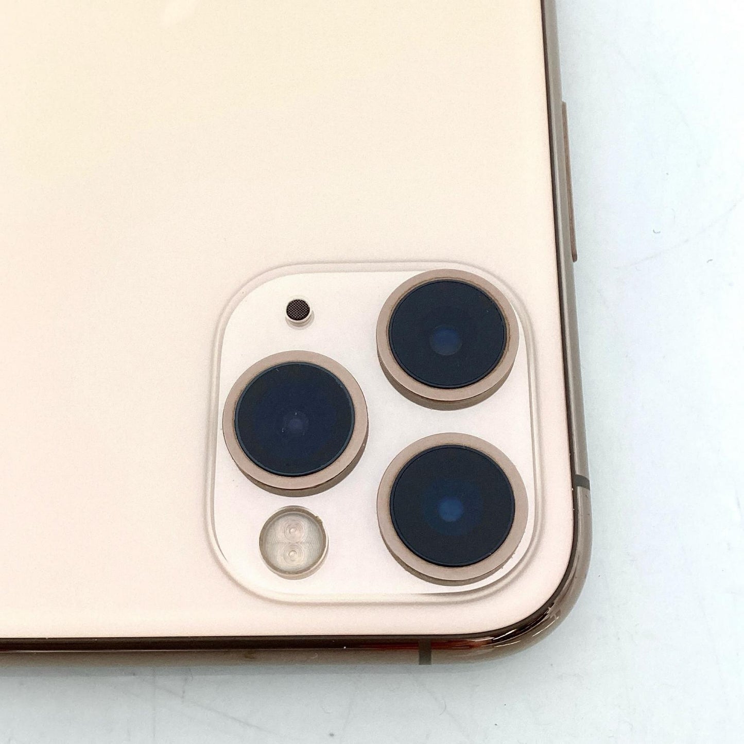 【全額返金保証】【最速発送】Apple iPhone iPhone 11 Pro 64GB ゴールド au 白ロム 動作確認済 75%