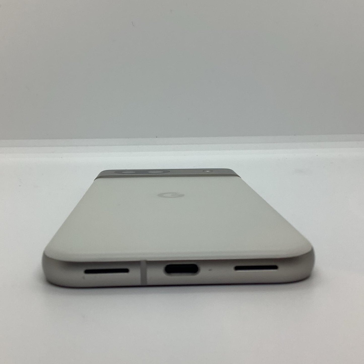 【全額返金保証】【最速発送】Google Pixel 8a 128GB Porcelain（ポーセリン） au SIMフリー Pixel 8a 美品 動作確認済