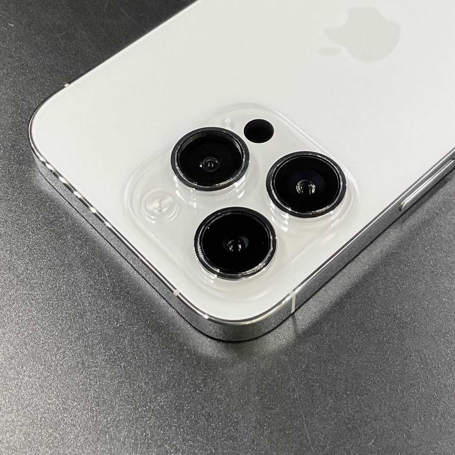 【全額返金保証】【最速発送】Apple iPhone iPhone 14 Pro 256GB シルバー SIMフリー 白ロム 動作確認済 80%