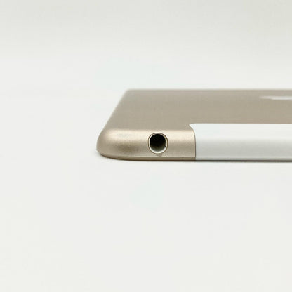 【全額返金保証】【最速発送】Apple iPad Air 第2世代 32GB ゴールド WiFi+Cellular docomo 白ロム 動作確認済