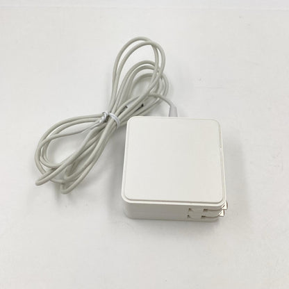 【最速発送】Apple MacBook Air 13インチ 2013 1.3 GHz デュアルコアIntel Core i5 4GB SSD 128GB シルバー【難有】