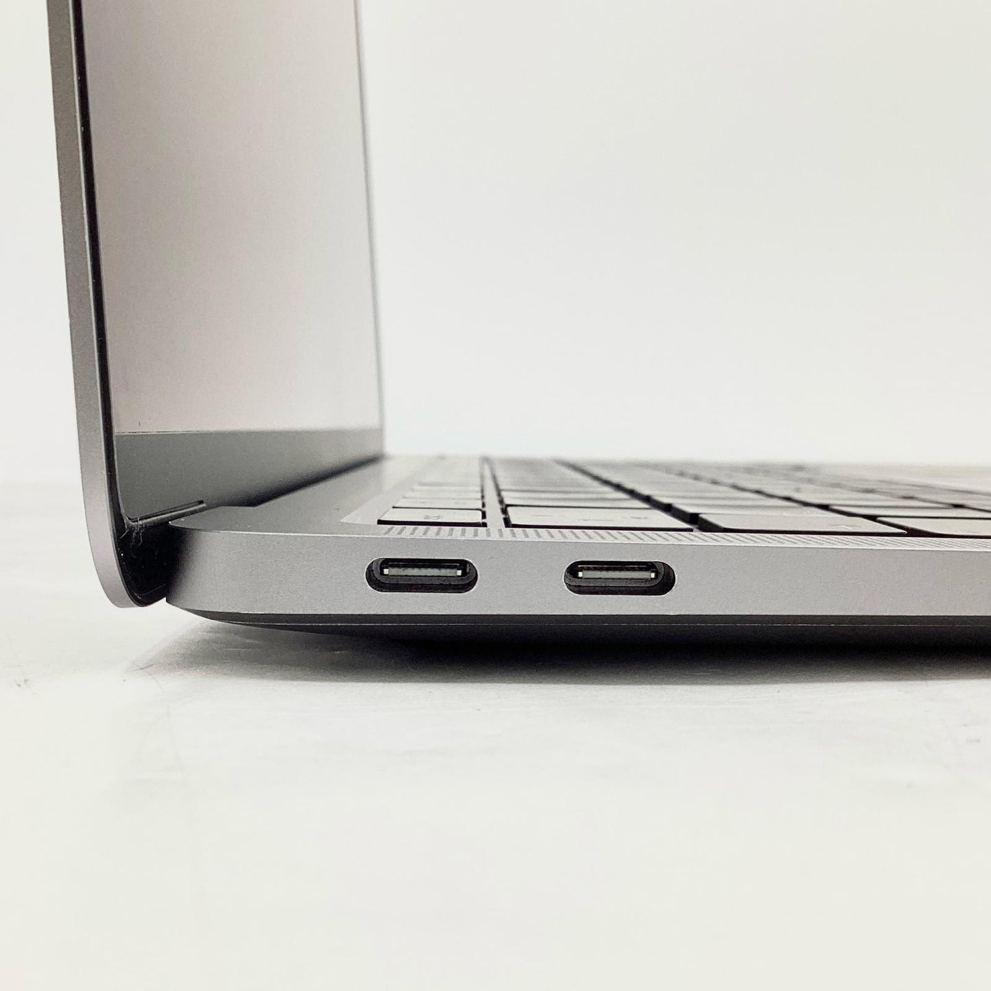 【全額返金保証】【最速発送】Apple MacBook Air 13インチ 2020 Apple M1 8GB SSD 256GB スペースグレイ 96% 動作確認済