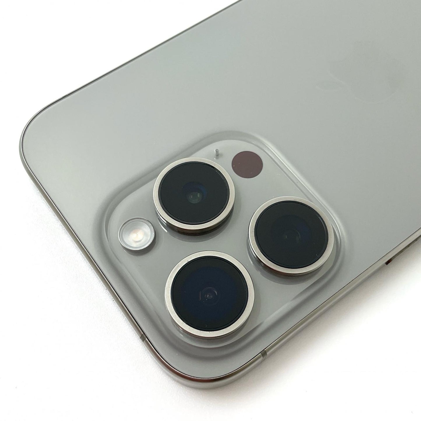【全額返金保証】【最速発送】Apple iPhone iPhone 15 Pro 256GB ナチュラルチタニウム SIMフリー 白ロム 動作確認済 93%
