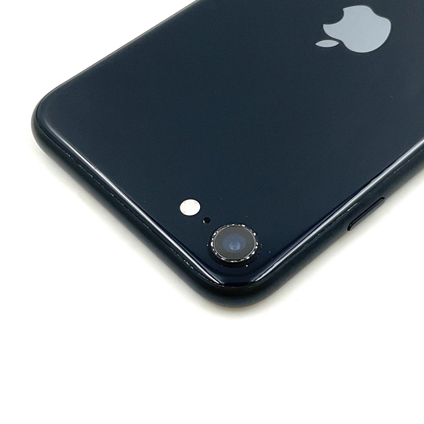 【全額返金保証】【最速発送】Apple iPhone iPhone SE（第3世代） 128GB ミッドナイト docomo 白ロム 動作確認済 72%