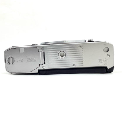 【全額返金保証】【最速発送】Nikon デジタル一眼 Z fc ボディ [シルバー] シルバー 美品 動作確認済