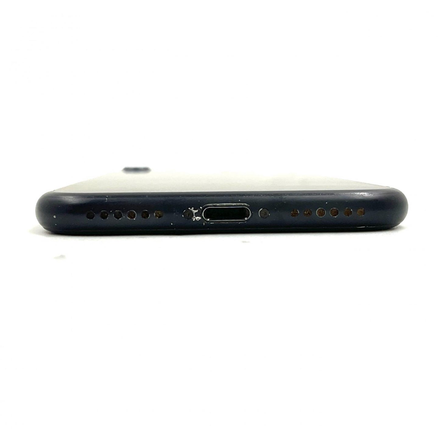 【全額返金保証】【最速発送】Apple iPhone iPhone 7 32GB ブラック au 白ロム 動作確認済 64%