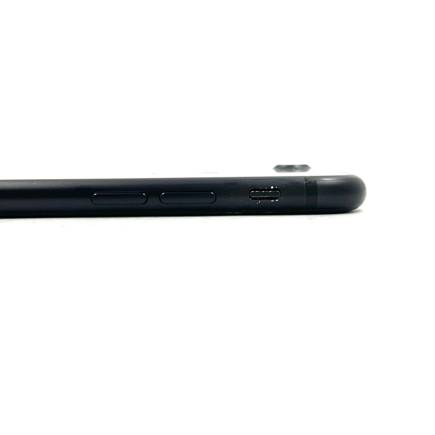 【全額返金保証】【最速発送】Apple iPhone iPhone 7 32GB ブラック au 白ロム 動作確認済 64%