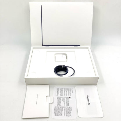 【全額返金保証】【最速発送】Apple MacBook Air 13.6インチ 2025 Apple M4 16GB SSD 256GB ミッドナイト 100% 美品 動作確認済