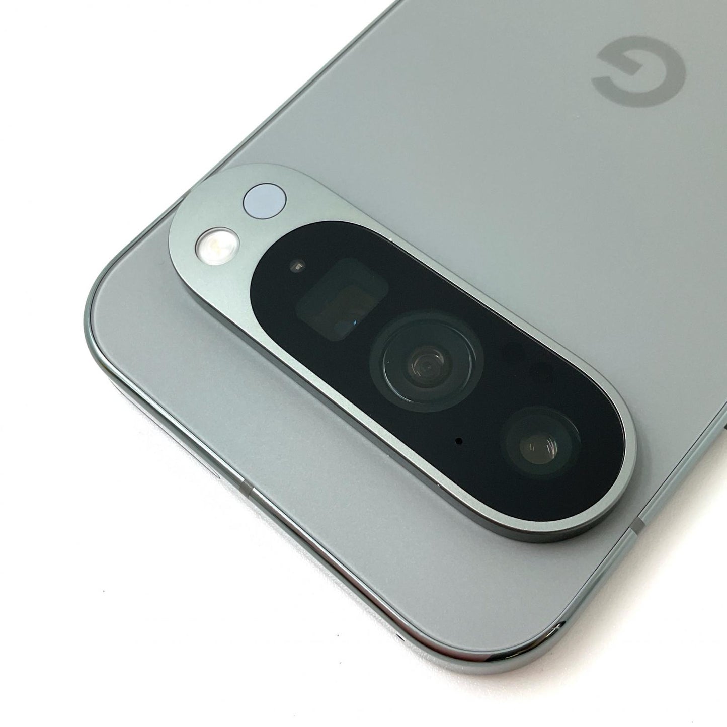 【全額返金保証】【最速発送】Google Pixel 9 Pro 256GB ヘーゼル au SIMフリー GA05956-JP 白ロム 美品 動作確認済