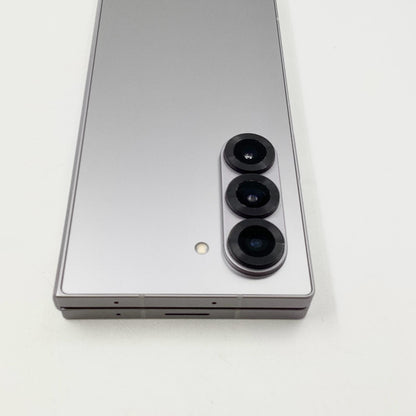 【全額返金保証】【最速発送】SAMSUNG Galaxy Z Fold6 256GB シルバーシャドウ docomo SC-55E 美品 動作確認済