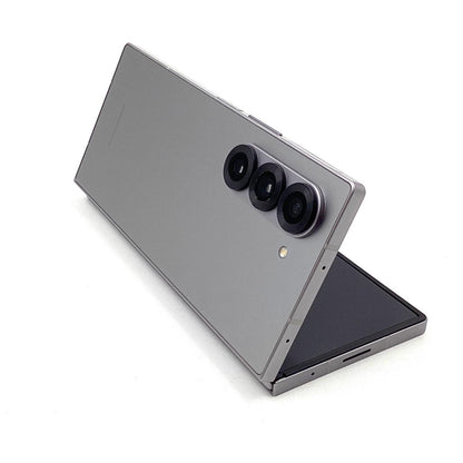【全額返金保証】【最速発送】SAMSUNG Galaxy Z Fold6 256GB シルバーシャドウ docomo SC-55E 美品 動作確認済