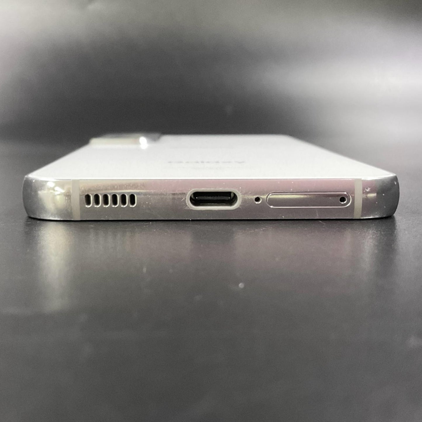 【全額返金保証】【最速発送】SAMSUNG Galaxy S22 256GB ファントムホワイト docomo SC-51C 白ロム 動作確認済