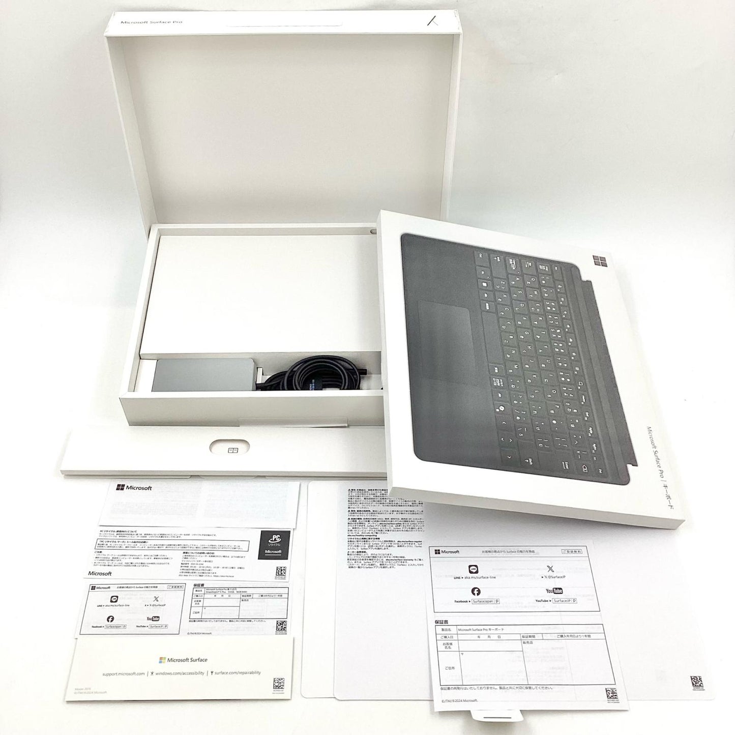 【全額返金保証】【最速発送】Microsoft Surface Pro 第11世代 2076 Snapdragon X 10-core X1P64100 16GB M.2 SSD 512GB 100% 美品 動作確認済