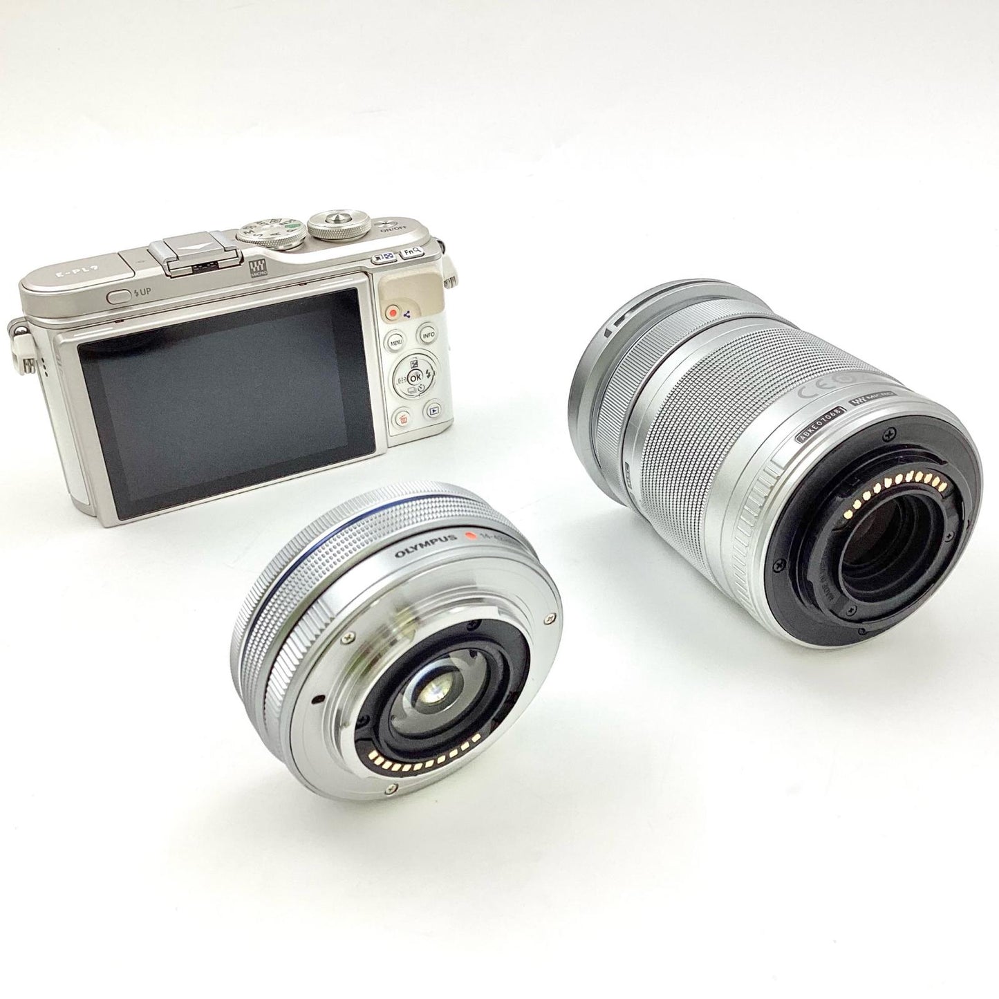 【全額返金保証】【最速発送】OLYMPUS デジタル一眼 PEN E-PL9 EZダブルズームキット ホワイト 美品 動作確認済