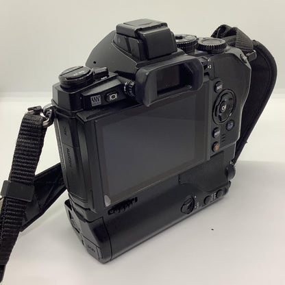 【全額返金保証】【最速発送】OLYMPUS デジタル一眼 OM-D E-M1 ボディ [ブラック] ブラック 動作確認済