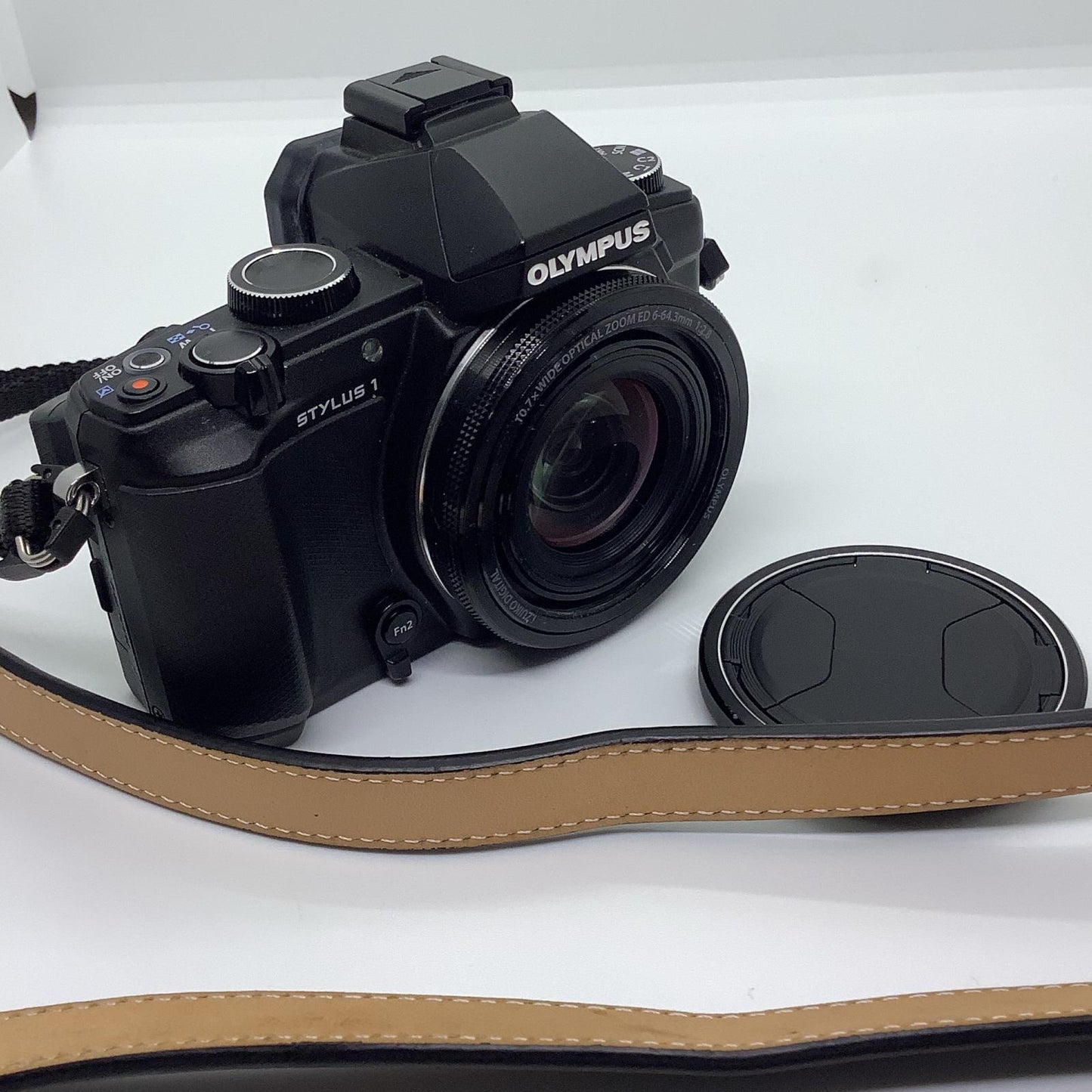 【全額返金保証】【最速発送】OLYMPUS コンパクトデジタルカメラ STYLUS 1 動作確認済