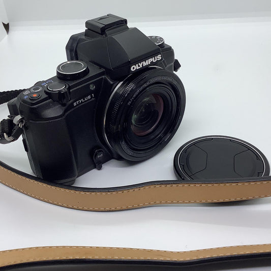 【全額返金保証】【最速発送】OLYMPUS コンパクトデジタルカメラ STYLUS 1 動作確認済