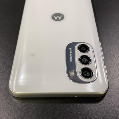 【全額返金保証】【最速発送】Motorola moto g 52j 5G 128GB パールホワイト SIMフリー XT2219-1 動作確認済