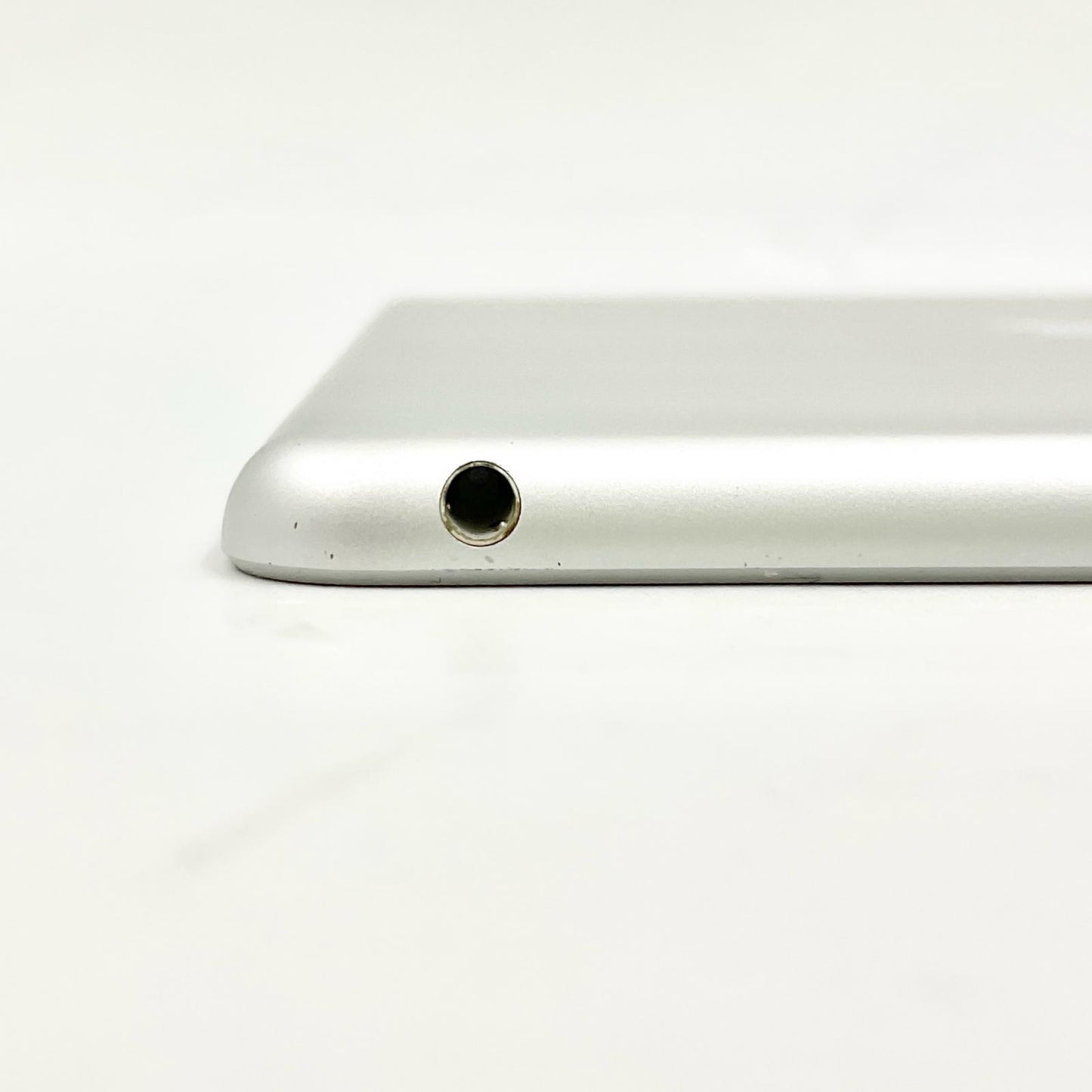 【全額返金保証】【最速発送】Apple iPad iPad 10.2インチ 第9世代 64GB シルバー Wi-Fi 美品 動作確認済