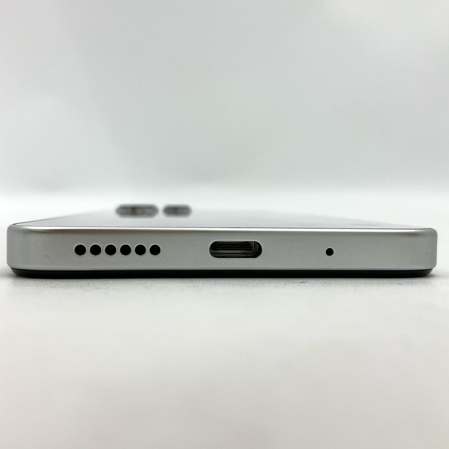 【全額返金保証】【最速発送】Xiaomi Redmi 12 5G 128GB ポーラーシルバー au XIG03SSA 白ロム 超美品 動作確認済