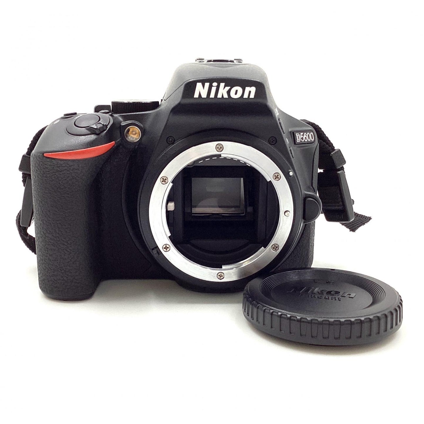 【全額返金保証】【最速発送】Nikon デジタル一眼 D5600 ボディ ブラック 美品 動作確認済
