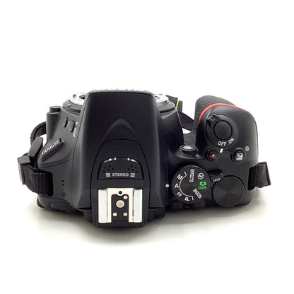 【全額返金保証】【最速発送】Nikon デジタル一眼 D5600 ボディ ブラック 美品 動作確認済