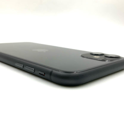【全額返金保証】【最速発送】Apple iPhone iPhone 11 128GB ブラック docomo SIMフリー 白ロム 動作確認済 77%