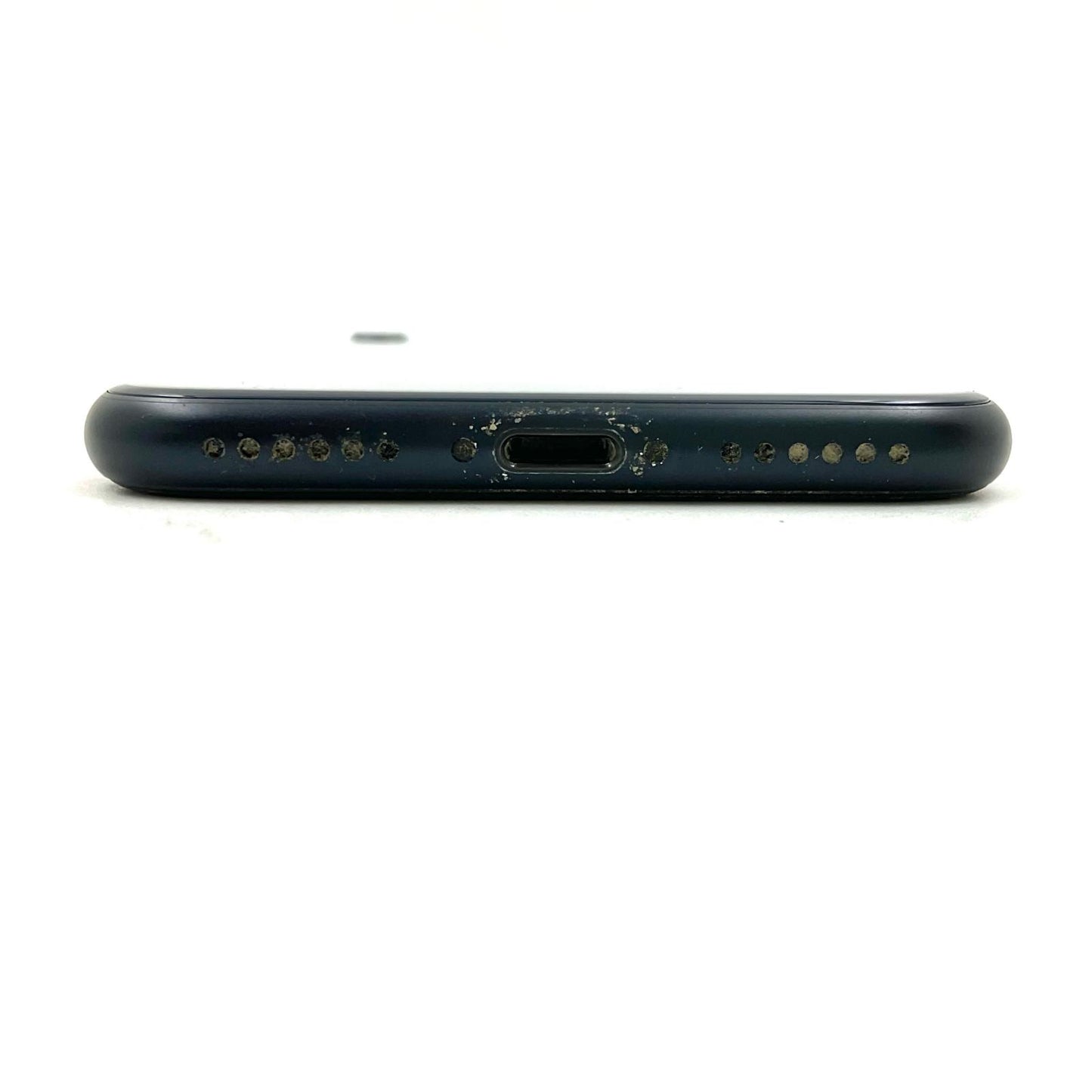 【全額返金保証】【最速発送】Apple iPhone iPhone SE（第3世代） 64GB ミッドナイト docomo 動作確認済 77%