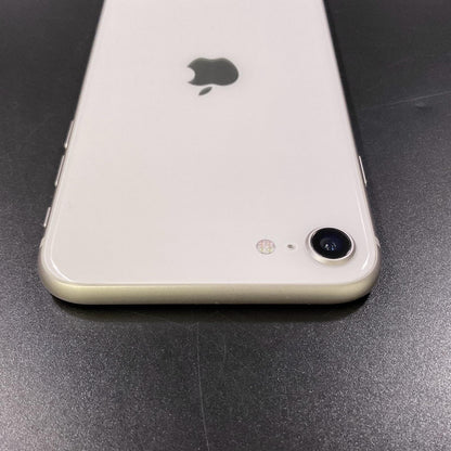 【全額返金保証】【最速発送】Apple iPhone iPhone SE（第3世代） 64GB スターライト docomo SIMフリー 白ロム 動作確認済 86%