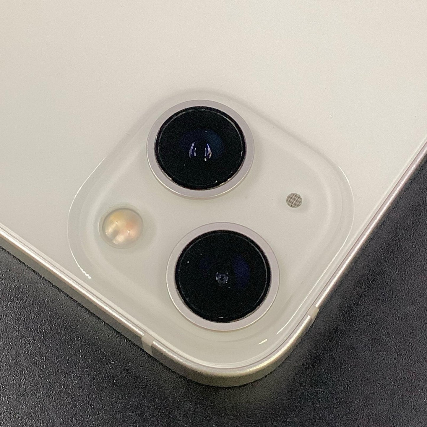 【全額返金保証】【最速発送】Apple iPhone iPhone 13 128GB スターライト docomo 動作確認済 81%