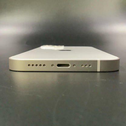 【全額返金保証】【最速発送】Apple iPhone iPhone 13 128GB スターライト docomo 動作確認済 81%