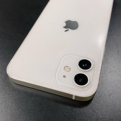 【全額返金保証】【最速発送】Apple iPhone iPhone 12 64GB ホワイト docomo 白ロム 動作確認済 79%
