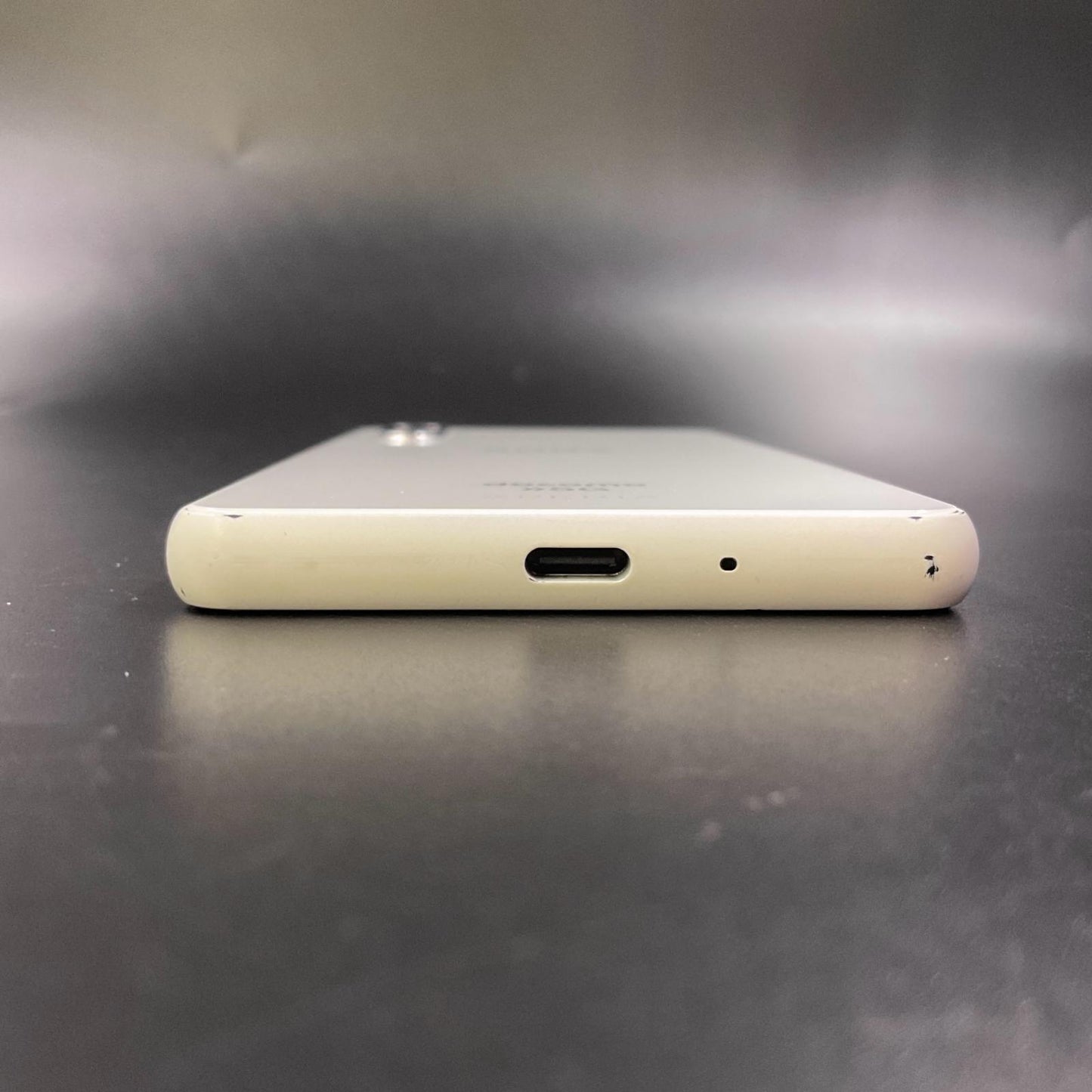 【最速発送】Sony Xperia 10 III 128GB ホワイト docomo SO-52B 白ロム【難有】