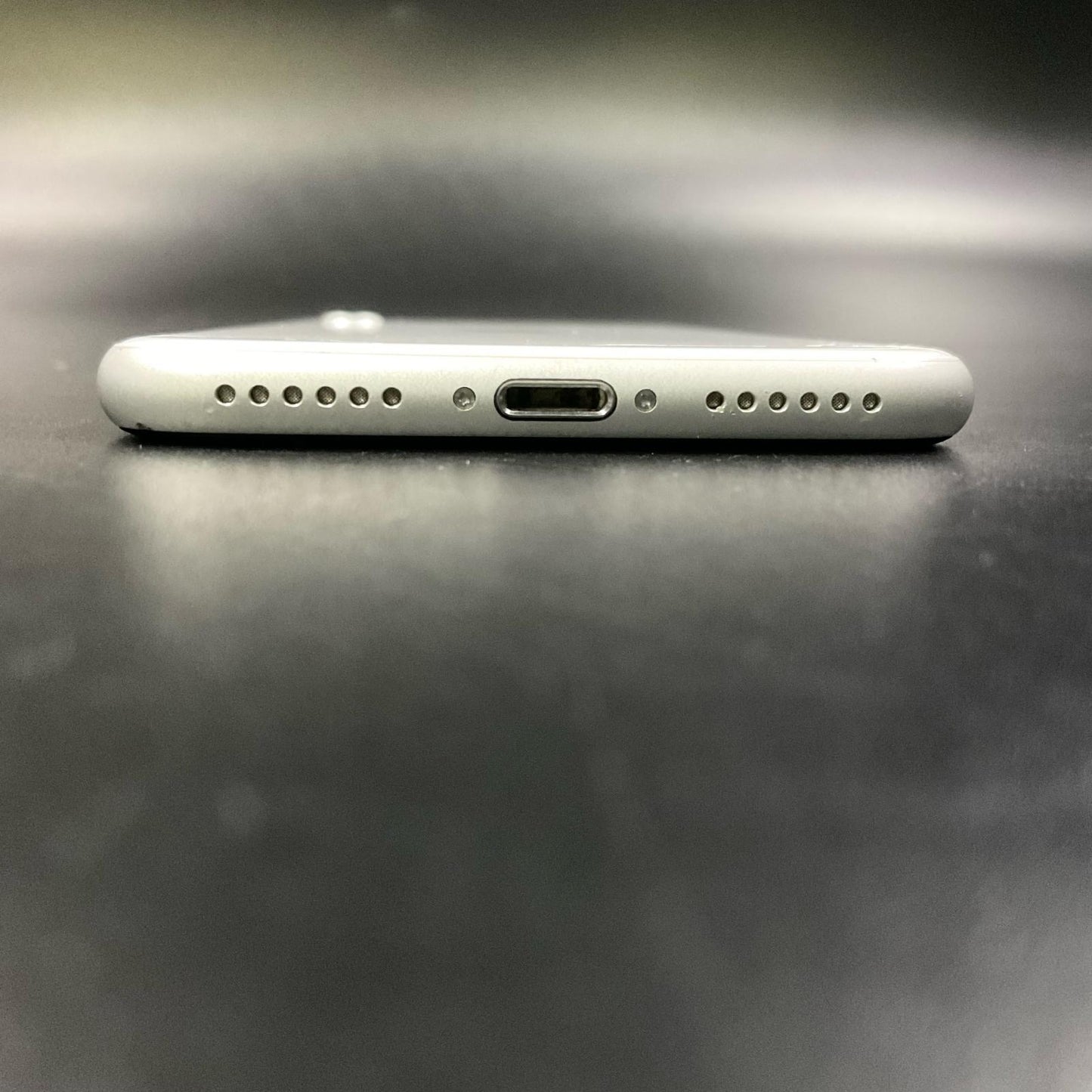 【最速発送】Apple iPhone iPhone SE（第2世代） 128GB ホワイト Softbank【難有】 76%