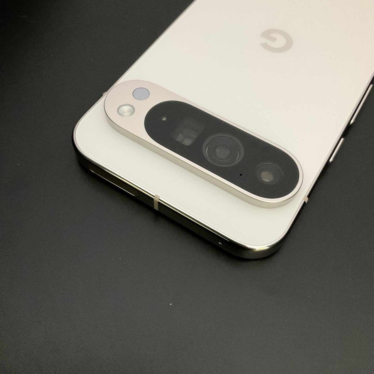 【全額返金保証】【最速発送】Google Pixel 9 Pro XL 128GB Porcelain SIMフリー GQ57S 白ロム 超美品 動作確認済