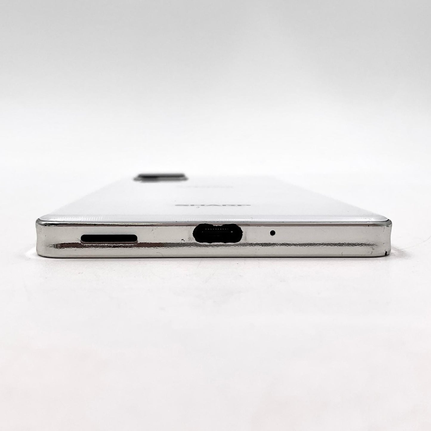 【全額返金保証】【最速発送】SHARP AQUOS zero 6 128GB ホワイト 楽天モバイル SIMフリー SH-RM18 白ロム 動作確認済