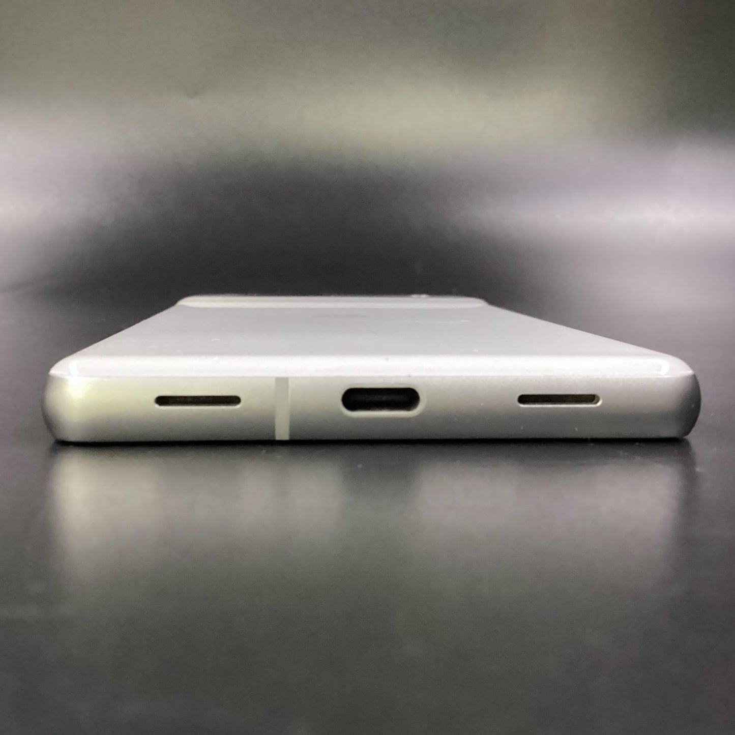 【全額返金保証】【最速発送】Google Pixel 7a 128GB snow au SIMフリー Pixel 7a 白ロム 美品 動作確認済