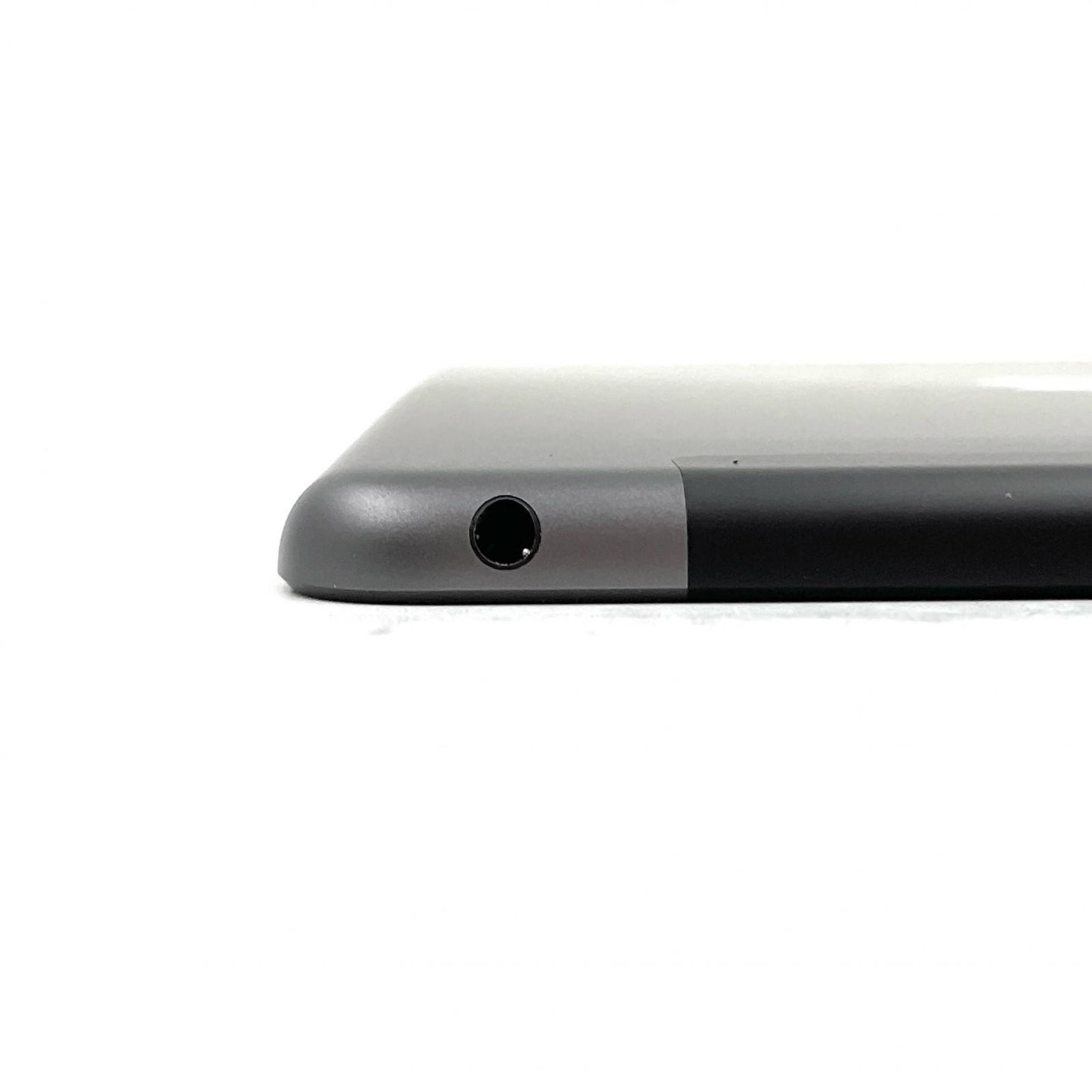 【全額返金保証】【最速発送】Apple iPad iPad 10.2インチ 第7世代 32GB スペースグレイ WiFi+Cellular au 白ロム 動作確認済