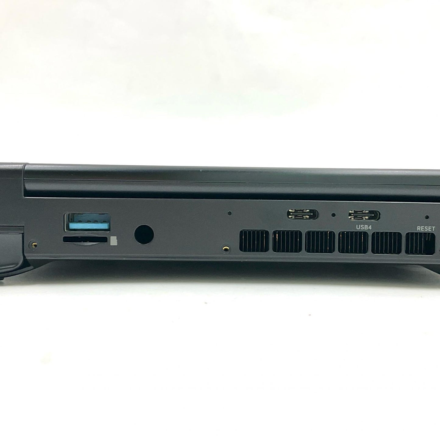 【全額返金保証】【最速発送】GPD WIN Mini 2025 G1617-01 AMD Ryzen AI 9 HX 370 w/Radeon 890M 2.00GHz 32GB SSD 2TB 98.2% 動作確認済