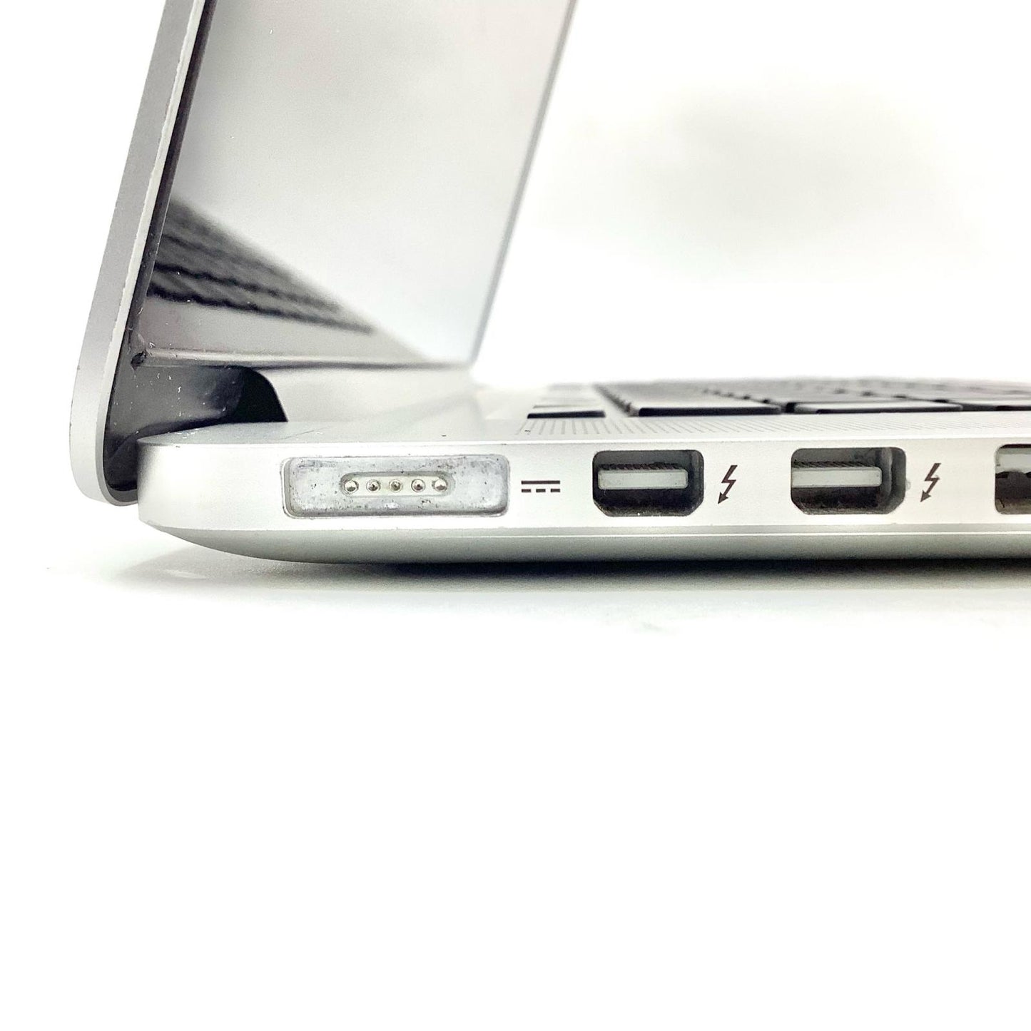 【全額返金保証】【最速発送】Apple MacBook Pro 15.4インチ 2013 2.3GHz クアッドコア Intel Core i7 16GB SSD 256GB シルバー 89.6% 動作確認済