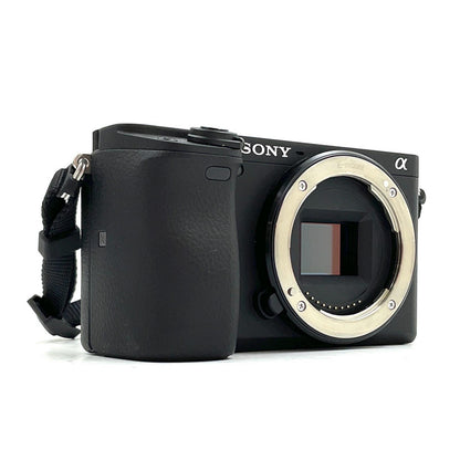 【全額返金保証】【最速発送】Sony デジタル一眼 α6400 ILCE-6400 ボディ ブラック 美品 動作確認済
