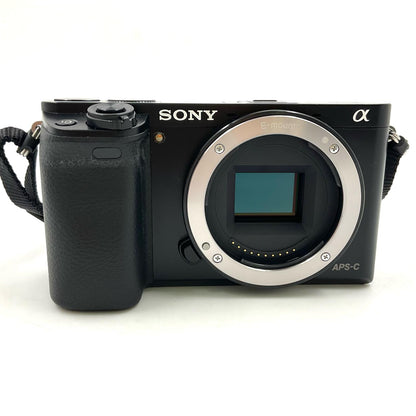 【全額返金保証】【最速発送】Sony デジタル一眼 α6000 ILCE-6000 ボディ ブラック 動作確認済