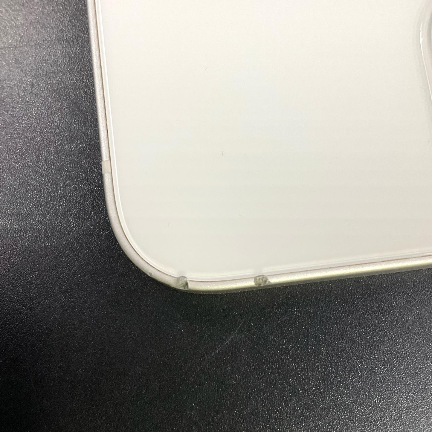 【全額返金保証】【最速発送】Apple iPhone iPhone 13 128GB スターライト au 動作確認済 79%