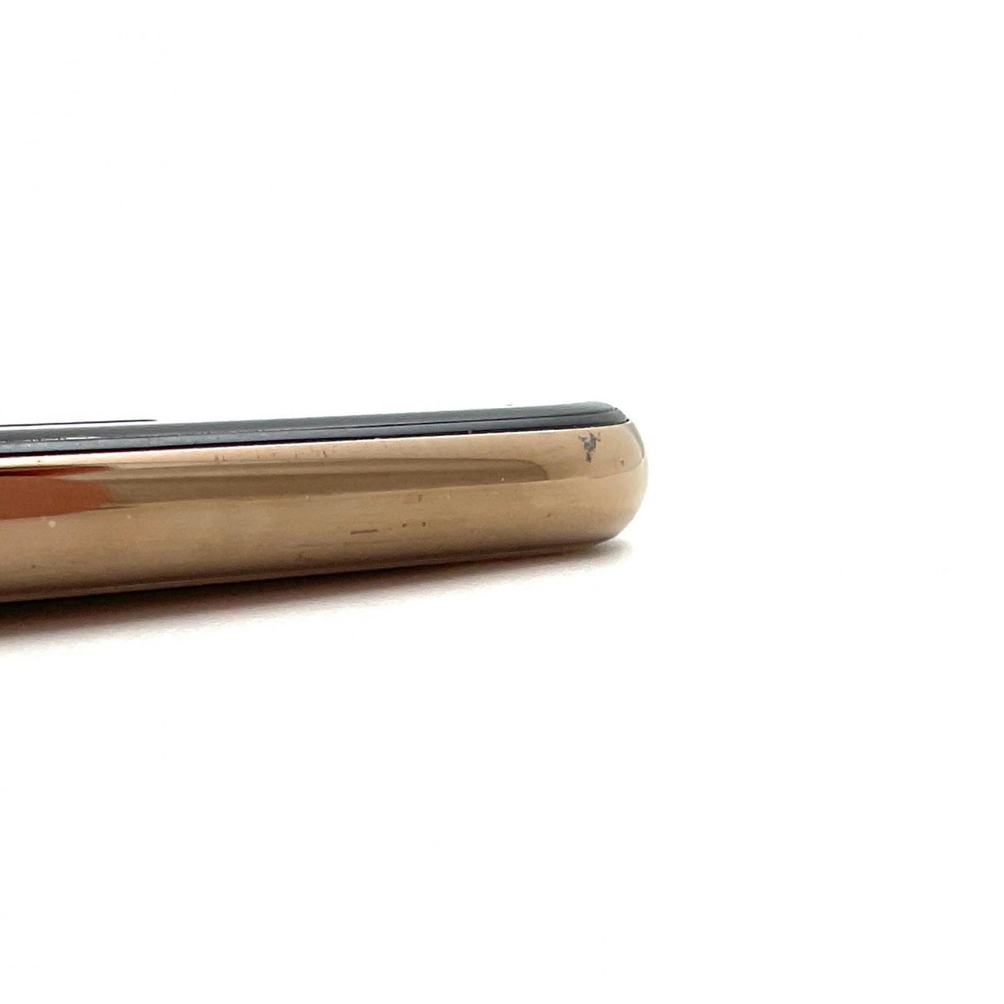 【全額返金保証】【最速発送】Apple iPhone iPhone XS 64GB ゴールド docomo 白ロム 動作確認済 71%