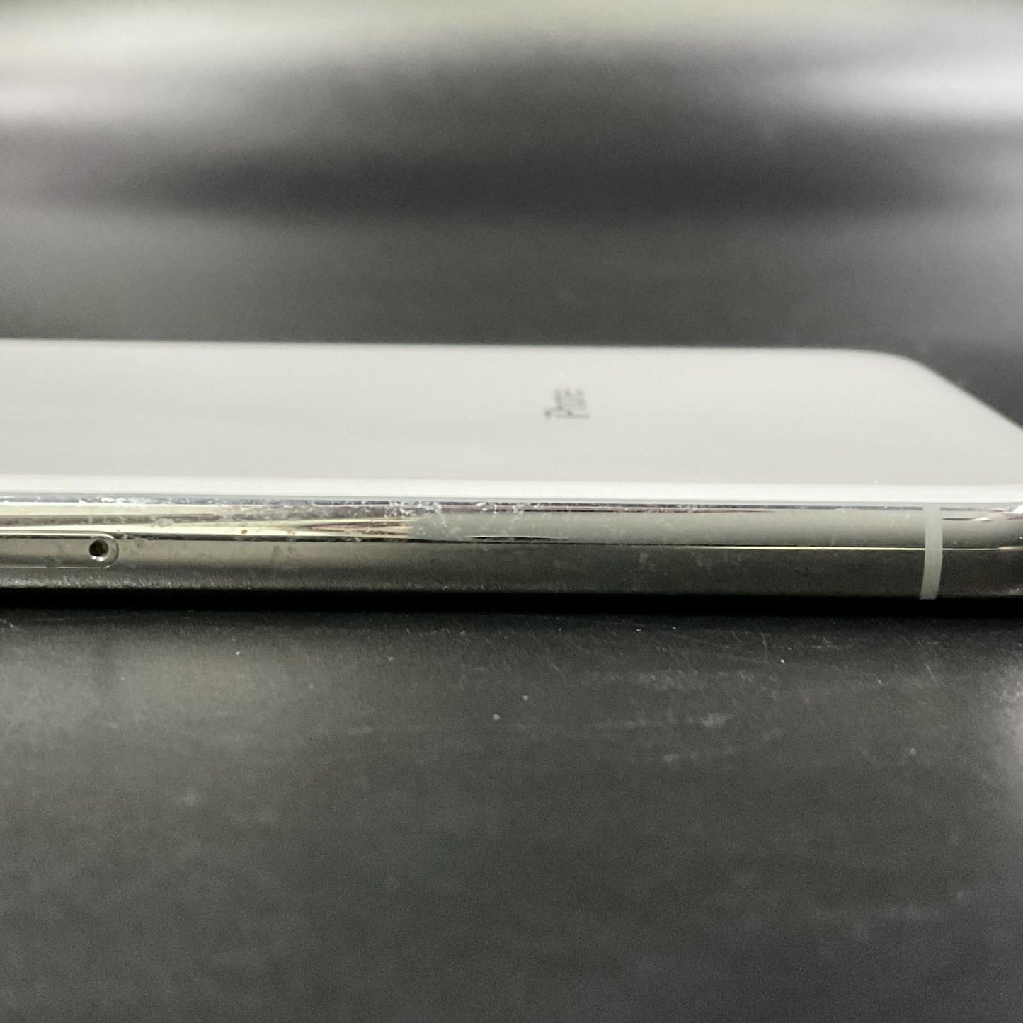 【全額返金保証】【最速発送】Apple iPhone iPhone X 64GB シルバー docomo 白ロム 動作確認済 98.3%
