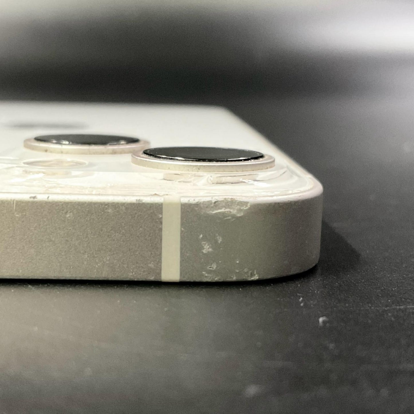 【最速発送】Apple iPhone iPhone 13 128GB スターライト au【難有】 83%
