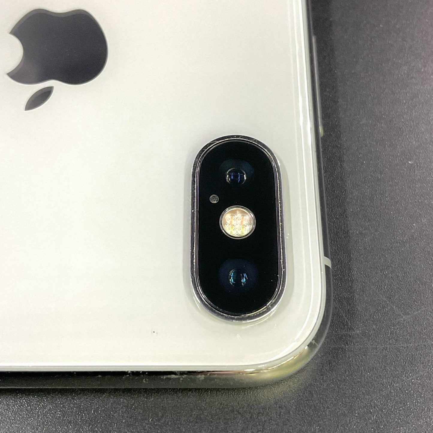 【最速発送】Apple iPhone iPhone X 64GB シルバー Softbank 白ロム【難有】 76%