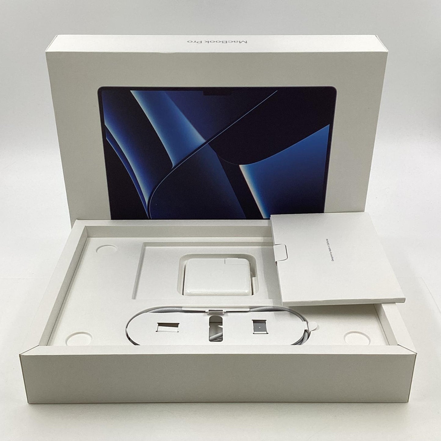 【全額返金保証】【最速発送】Apple MacBook Pro Pro 14インチ 2023 Apple M2 Pro 16GB SSD 512GB シルバー 100% 超美品 動作確認済