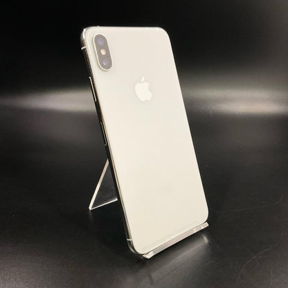 【全額返金保証】【最速発送】Apple iPhone iPhone XS 256GB シルバー docomo 白ロム 動作確認済 85%