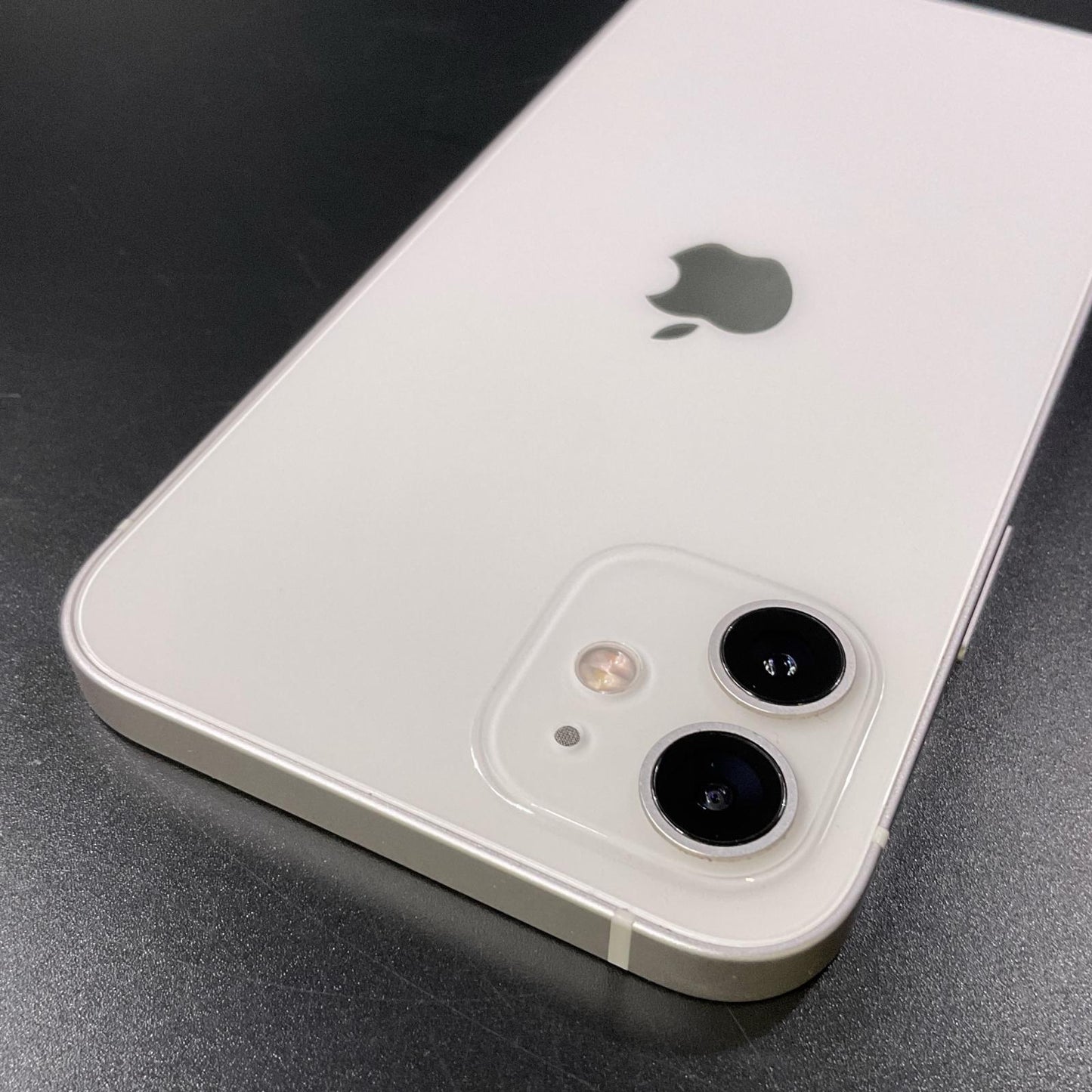 【全額返金保証】【最速発送】Apple iPhone iPhone 12 64GB ホワイト Softbank 白ロム 美品 動作確認済 87%